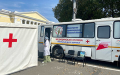 На Театральной площади начинает работу мобильный пункт вакцинации от гриппа