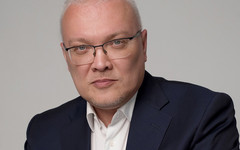 «Время роста и достижений». Александр Соколов поздравил учащихся с Днём знаний