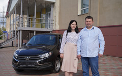 «Сомнений, участвовать или нет, не было»: кировчанин купил мебель и выиграл новый автомобиль