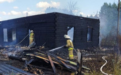 В результате пожара в Пижанском районе погибли три человека