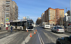 В Кирове автобус наехал на женщину