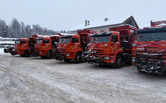 В районы Кировской области направят 14 новых комбинированных дорожных машин