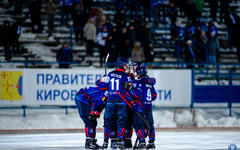 «Родина» принимает архангельский «Водник»