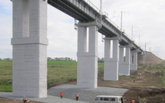 Сотрудникам предприятия по строительству мостов и магистралей не заплатили более 2 миллионов рублей