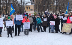 В Кирове прошёл митинг против нехватки мест в детских садах