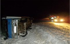 В Котельничском районе ночью перевернулся грузовик