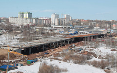 Из-за строительства путепровода улицы Попова и Комсомольскую перекроют ещё на несколько месяцев