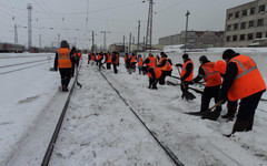 Из-за снегопада в Кирове и Лянгасово на железной дороге объявили режим «Буран»