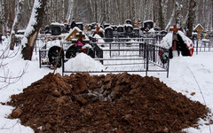 Кировчанин закопал родственника в чужой могиле