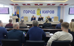 В Кирове прорабатывают вопрос подъездных путей к школе в Шевелях