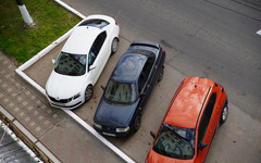 Эксперты прогнозируют спад продаж новых автомобилей в России на 15%