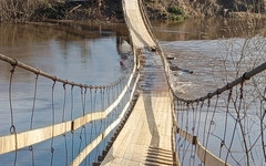 В Подосиновском районе мост уходит под воду