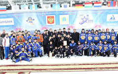 Кировские хоккеисты стали серебряными призерами чемпионата страны среди младших юношей