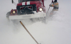 В Афанасьевском районе пожарная машина поехала на вызов и застряла в снегу