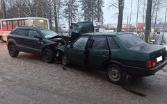 В Кирове столкнулись сразу пять автомобилей