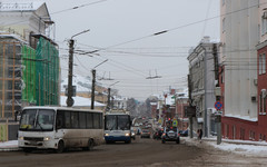 В Кирове 31 декабря и 1 января ограничат движение автомобилей