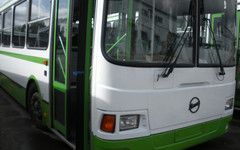 В Троицкую субботу кировчане смогут уехать к местам захоронения на специальных автобусах