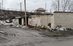 В Нововятске сносят гаражи у ж/д переезда
