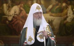 Патриарх Кирилл призвал верующих временно воздержаться от посещения храмов
