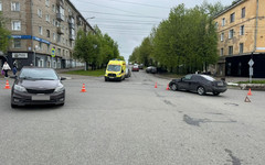 ДТП на Октябрьском проспекте в Кирове: пострадала женщина-водитель