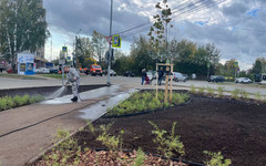 В Кирове благоустроили угол улиц Энтузиастов и Ульяновской