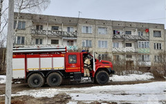В Сунском районе пожарные съехались к дому из-за подгоревшей курицы