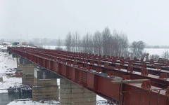 В Кировской области ремонтируют мост через Вою