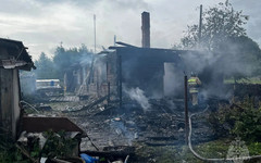 При двух пожарах в Кировской области один человек погиб, один пострадал