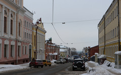 В Кирове на улице Спасской будут обрезать деревья