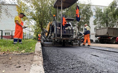 На улицах Украинской и Пятницкой заканчивают ремонт дорог