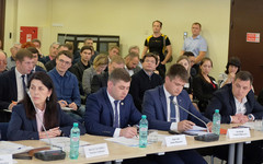 «Вы убиваете сложившийся рынок!» Чиновники и общественники обсудили создание единого перевозчика