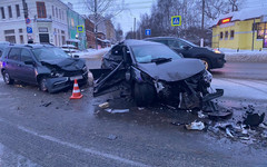 Известны подробности жёсткого ДТП на перекрёстке Ленина - Горбачёва