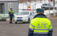 В Омутнинске задержали пьяного полицейского за рулём