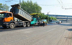 Выбраны подрядчики на ремонт улиц: дорожный миллиард снова поделят «ГДМС» и «Вятавтодор»