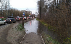 Администрация Кирова ответила на жалобу о лужах на Романа Ердякова