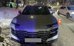 В Кирове на проспекте Строителей сбили 12-летнюю девочку