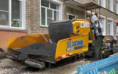 В Кирове ремонтируют подъезды к образовательным учреждениям