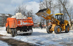 Дороги Кирова активно чистятся и убираются