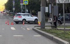 В Кирове «Чери Тигго» столкнулась с электровелосипедом