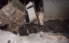В Нагорском районе произошло лобовое столкновение двух грузовиков