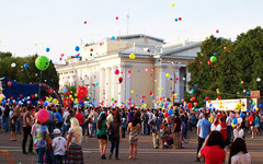 Автобусная экскурсия и первенство города по картингу. Как будут развлекать кировчан в День города?