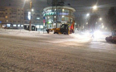 В администрации Кирова рассказали, с каких улиц будут вывозить снег