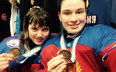 Уроженка Кирово-Чепецка Екатерина Лихачёва вновь поборется за медали молодежного чемпионата мира по хоккею среди женских команд