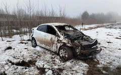 В Оричевском районе легковушка съехала в кювет и перевернулась