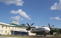 Самолёт Киров-Симферополь экстренно сел в Саратове после срабатывания аварийного датчика