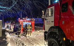 В Кирово-Чепецке пожарные потушили ночной пожар в Каринторфе