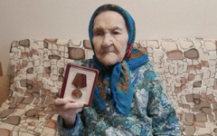 100 лет мудрости и стойкости: уроженка Кировской области отмечает вековой юбилей
