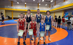 Кировчане привезли шесть медалей с всероссийских соревнований по греко-римской борьбе