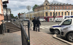 В Кирове оцепили здание Центробанка