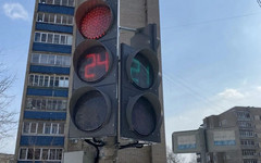 На Энтузиастов в Кирове включили новый светофор